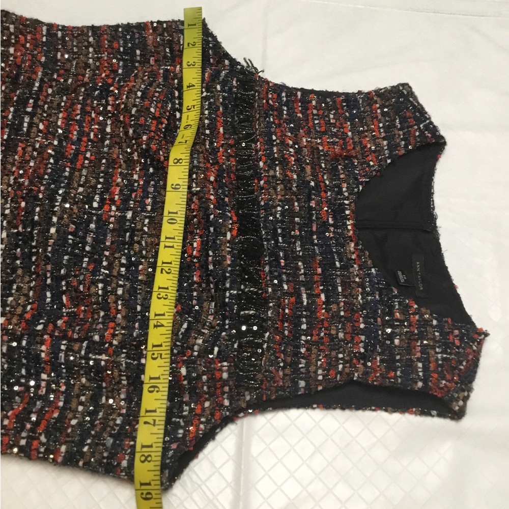Elegant Tweed Sleeveless Dress - Picture 8 of 15